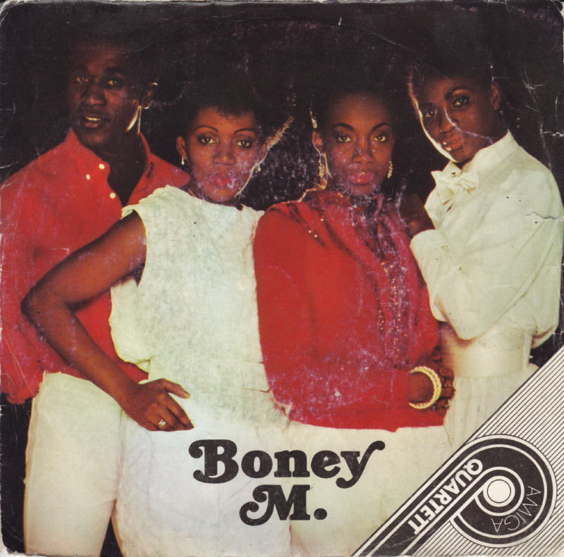 Boney m kalimba de. Boney m Kalimba de Luna 1984. Boney m альбомы Kalimba de Luna. Бони м Kalimba de Luna альбом. Boney m обложка альбома 1984 Kalimba de Luna.