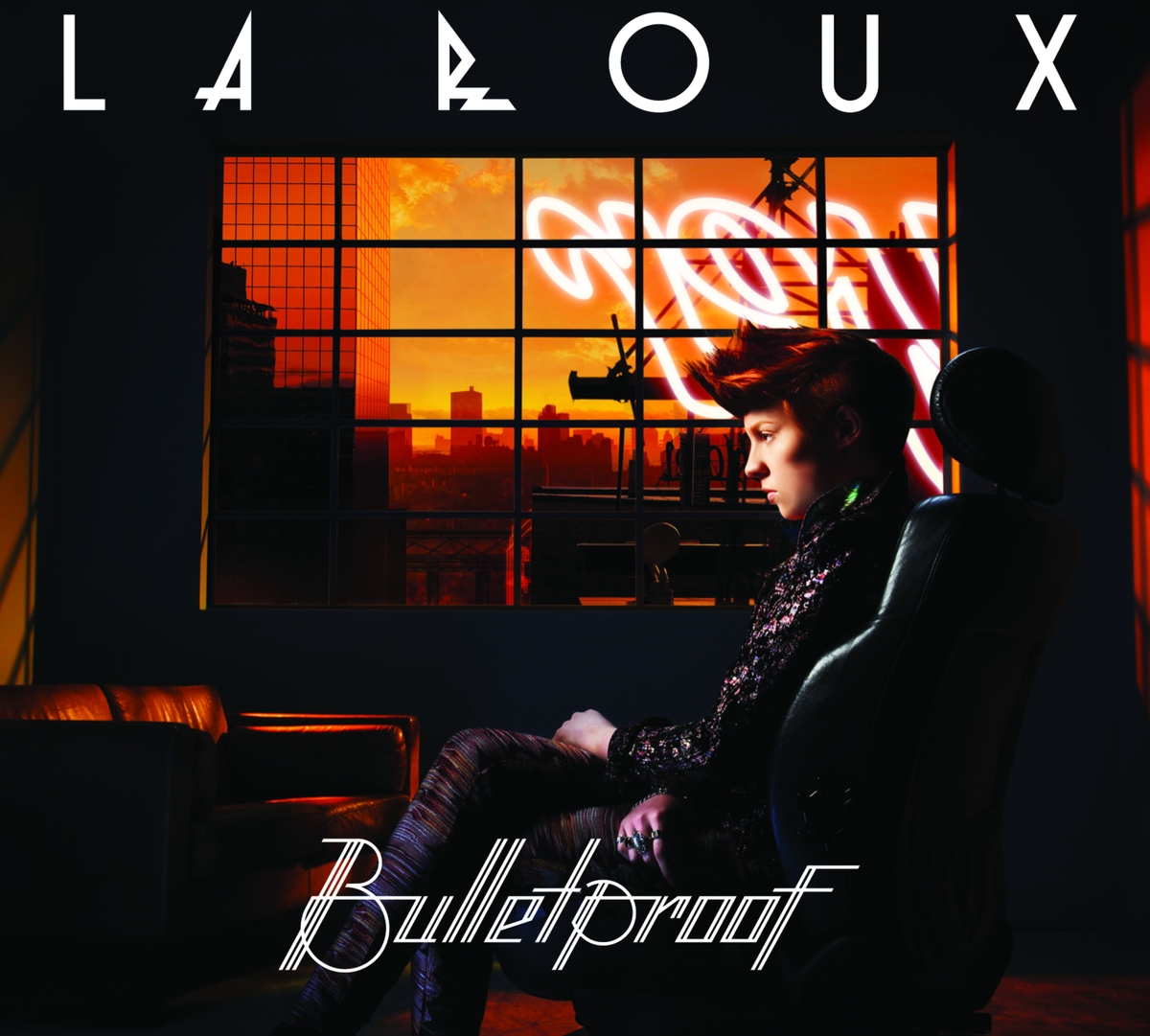 la_roux-bulletproof_s.jpg